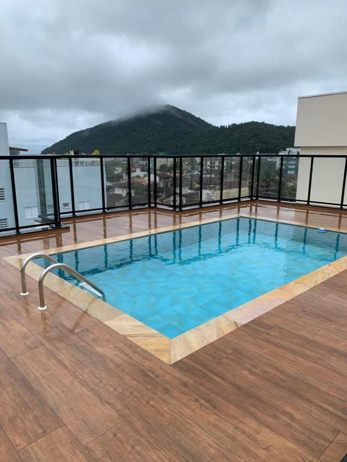 Itagua Piscina Apartment